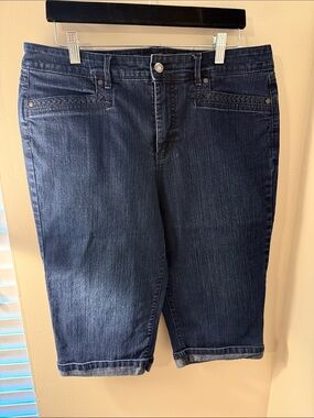 Women's Blue Jeans Capris